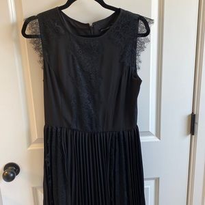 Banana Republic black lace/ pleated dress